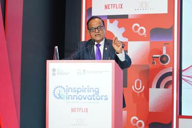 PIB_India's tweet photo. The Principal Scientific Adviser (PSA) to the Government of India, Prof. Ajay Kumar Sood joined MoS @DrLMurugan, Secretary, @MIB_India Sanjay Jaju; Netflix & Graphiti Studios team; innovators and students to mark the culmination of ‘Inspiring Innovators – Naye Bharat Ki Nayi Pehchaaan’, a skilling initiative developed in collaboration with the ‘Netflix Fund for Creative Equity’

Implemented in partnership with Graphiti Studios, the initiative brings together India’s innovation and creative ecosystems to promote socially relevant innovation through storytelling and hands-on skilling

The initiative showcases the contributions of eight Indian start-ups identified by OPSA for their work in driving social-impact innovation

Read here: https://t.co/IEIQDQUHfC 

@PrinSciAdvOff