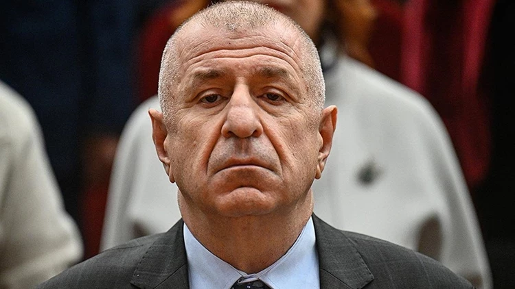 Ümit Özdağ: Bugün gelinen noktada, yurt dışından 30 euroya kadar alınan ürünlere %60 vergi konulmasına rağmen bu muafiyet de kaldırılmıştır. Neden?

Çünkü bu iktidar Türk halkını değil, ithalat kartellerini tercih etmiştir.

Vatandaş 30 euroluk bir ürün alıyor, %60 vergi