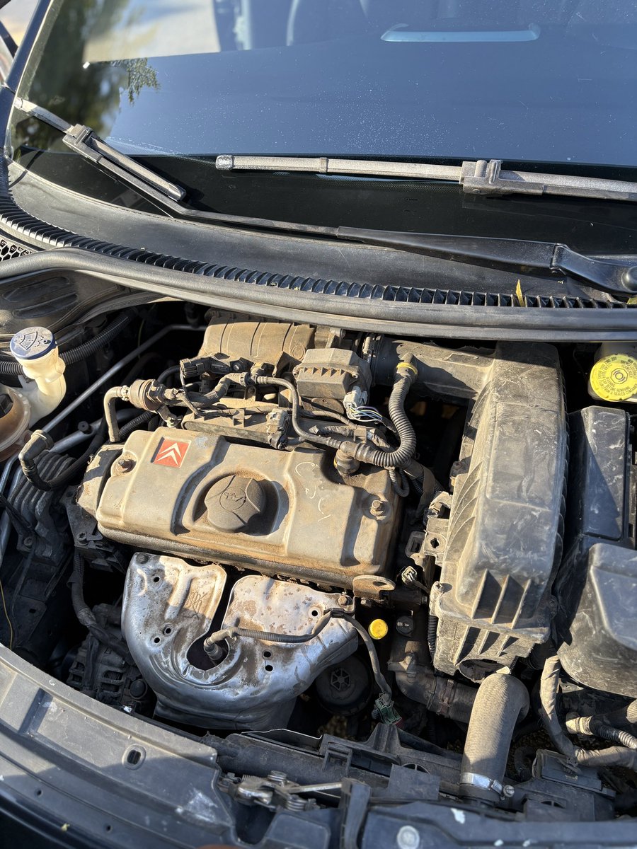 Godowoli_Jnr's tweet image. Direct with original papers
5.8
Damaturu