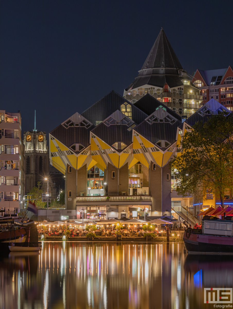 010bynight's tweet photo. Het #Kubuswoningen in #Rotterdam door @marcvanderstelt als afdruk op canvas of #print? Verkrijgbaar in 18 landen in #Europa via https://t.co/Eq1bxtyWLn
.
.
.
#art #fineart #fotoprint #wanddoek #wallart #dibond ​#wandprint #wanddecoratie #newyear #nieuwjaar https://t.co/SdzSTVDbqN
