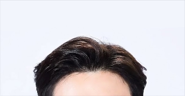 Profit_Lx's tweet image. 탭을 눌러서 남자는 머리빨이란 걸 확인하세요

Tap to see why hair makes the man