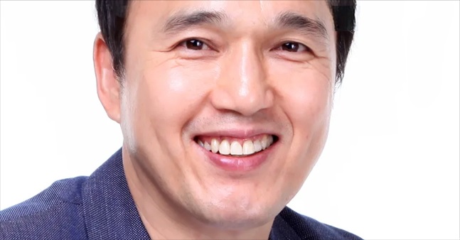 Profit_Lx's tweet image. 탭을 눌러서 남자는 머리빨이란 걸 확인하세요

Tap to see why hair makes the man