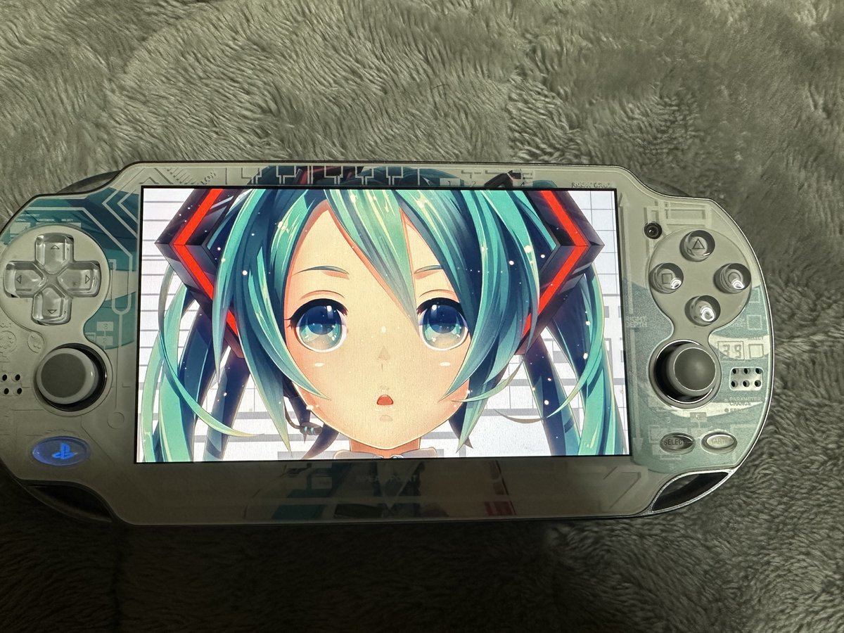 そう言えば俺の初音ミクVITAまだ現役！3G Wi-Fiモデル！探せば購入特典