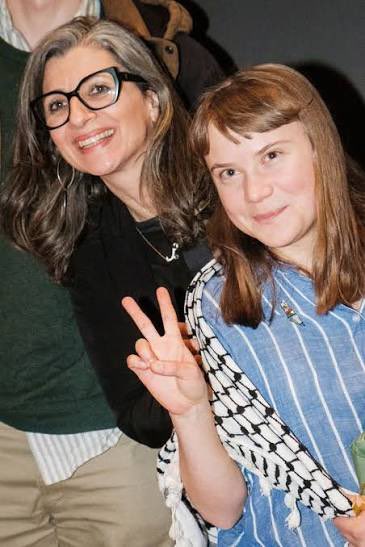 AzzurraBarbuto's tweet image. Nel giro di 48 ore il regime iraniano ha compiuto una macelleria terribile: oltre 2.000 manifestanti disarmati sono stati assassinati, un record. Ripeto: oltre 2000 in 48 ore. Altro che “genocidio” a Gaza! 
Ma l’uccisione di questi civili inermi non scandalizza le paladine dei…