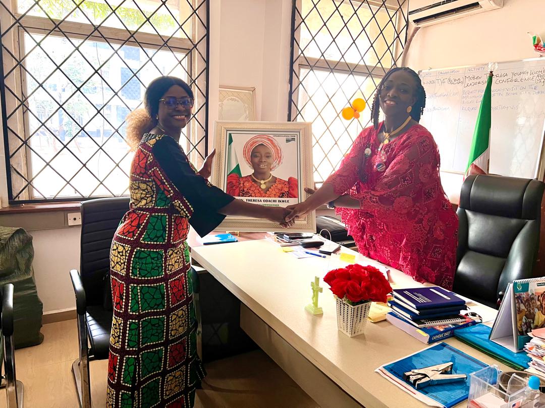 We kicked off the year with our first advocacy visit to the Honourable Commissioner for Women Affairs under the #FEF-OSC program Discussions focused on strengthening stakeholder coordination, improving responsiveness to #SARC needs and sustaining regular engagements.
#GBVResponse