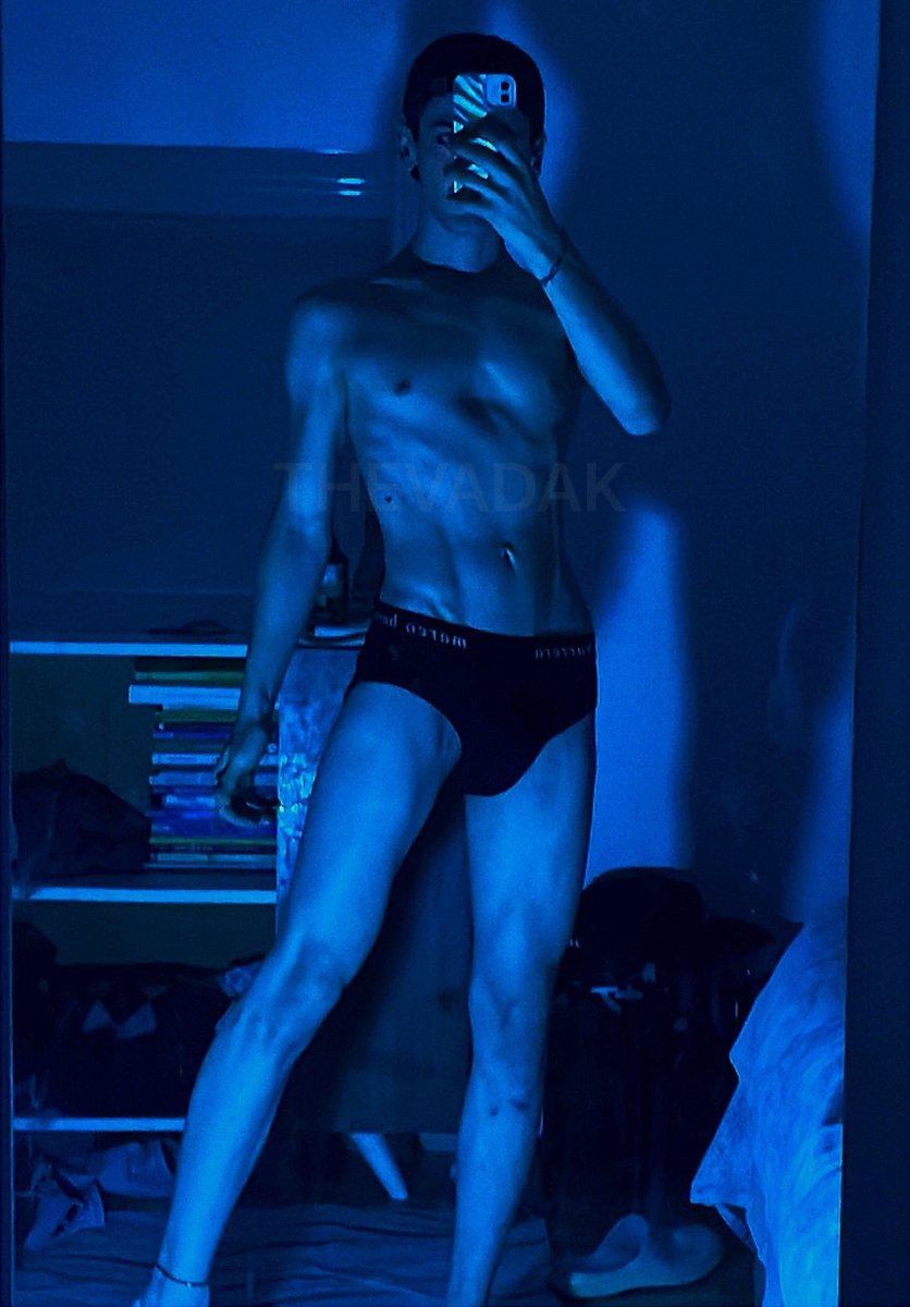 vadaaak🎀 (@thevadak) on Twitter photo 