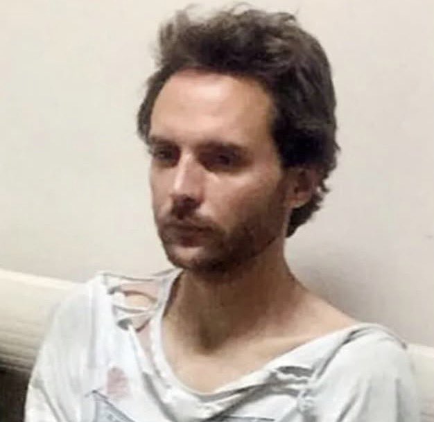 choquei's tweet image. 🚨AGORA: Suzane von Richthofen inicia briga na Justiça com o irmão Andreas para ficar com a herança de R$ 5 milhões do tio, que foi encontrado morto.