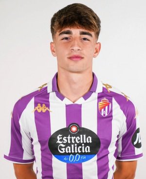 🚨MERCADO UP LANGREO🚨

Sergio Neira será el primer fichaje invernal azul y roxu. 

El atacante asturiano, canterano del Real Oviedo recala en Ganzábal tras jugar las últimas dos campañas en el Real Valladolid Pronesas. En esta primera vuelta anotó un gol en seis partidos en2RFEF
