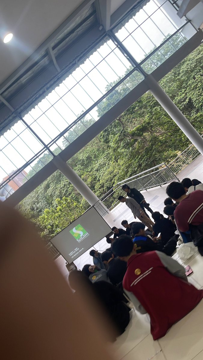 uibaseNG's tweet photo. UI! wah diambil alih secara terang-terangan banget nih?? ini Pemira IKM UI 2025 atau Pemira IKM Salam UI 2025??🤣 https://t.co/xgd6GTburK