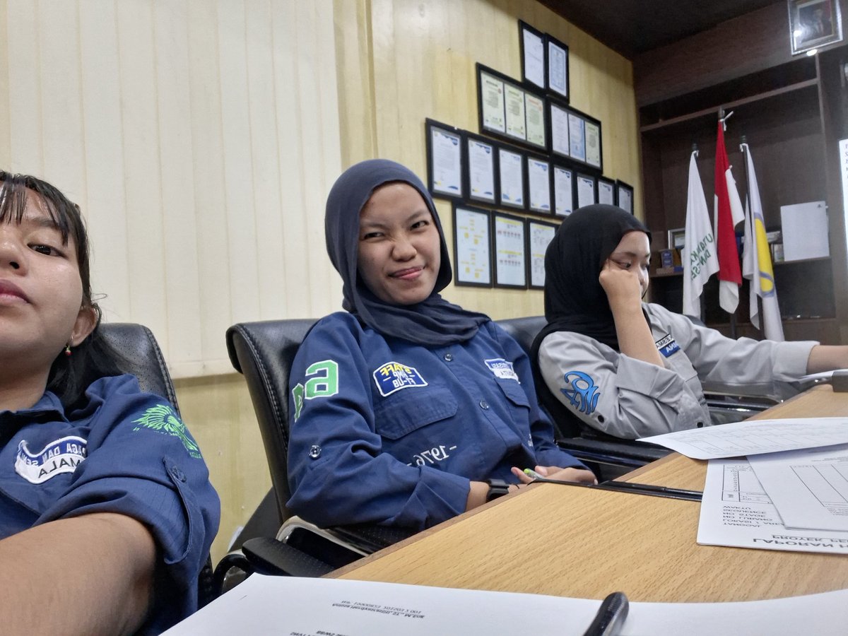 httpslalak's tweet image. day 2 sudah lemburrrrr abis ke lapangan trus ngerjain yang di kantor 😵‍💫