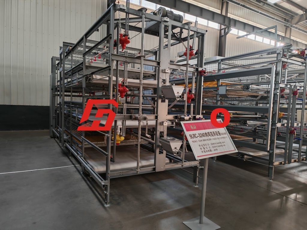 pebmanufacture's tweet image. H type cages for broiler🐔🐔
​Welcome to do inspection in our factory🤝🤝#broilercage #layerfarming #welfarecare #FarmingSolutions #poultrymanure #CHICKENSILOG