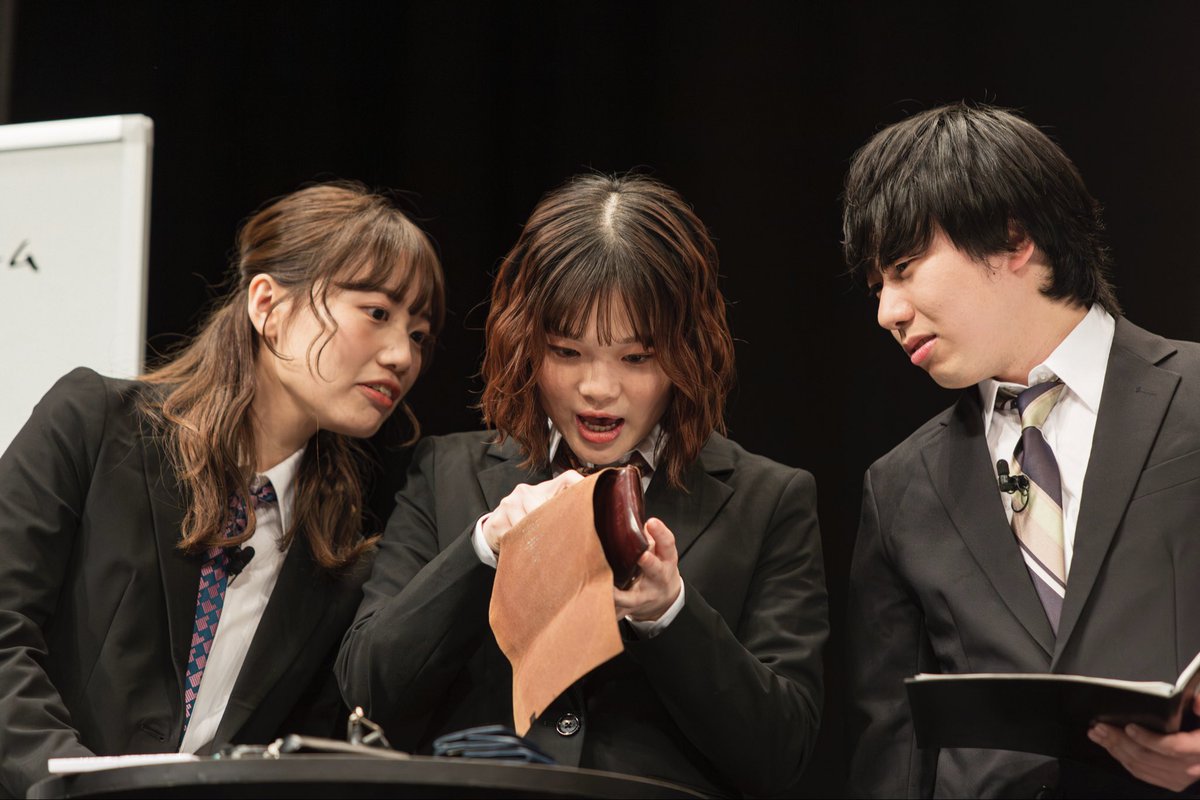 dauthushin's tweet photo. 「 #ダウ主総会 2025 〜年末総決算〜」

上原•中島•道上プレゼンツ
「目指せ！ダウ90000！」
企画中の公演写真を一部公開！👀

気になる写真の内容は
アーカイブ配信にてご確認ください！🙌
https://t.co/1pvl621oML

他にもイベント発のロケ企画も実施🐴
セット券でお楽しみください！
#ダウ90000 https://t.co/UpYTgMewm3