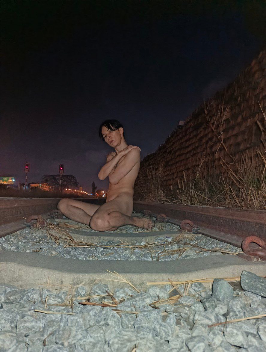 rantallionwimp's tweet photo. 전 외국인 변태 게이 섭입니다.
1월31일까지 한국 있을게요 (서울, 대전, 부산, 울산)
야외 노출 같이 하는, 구경하실, 촬영 하실, 위치 추천하실 사람 구합니다.
@kimmama1290 , @however_zio , @strd234 님들 처럼 미친 야노 사진 찍고 싶어요
#ᄀᄎᄉ
#멜섭
#야노
#야노남
지금 머리를 각별한 상태 https://t.co/s23ChNhgAd