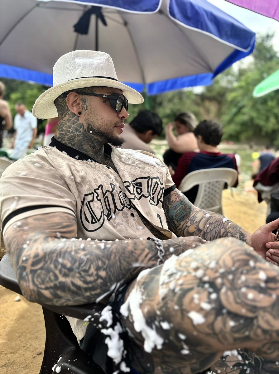 Angelo Vecker (@angelo_vecker) on Twitter photo 