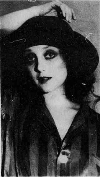 femslab's tweet image. 