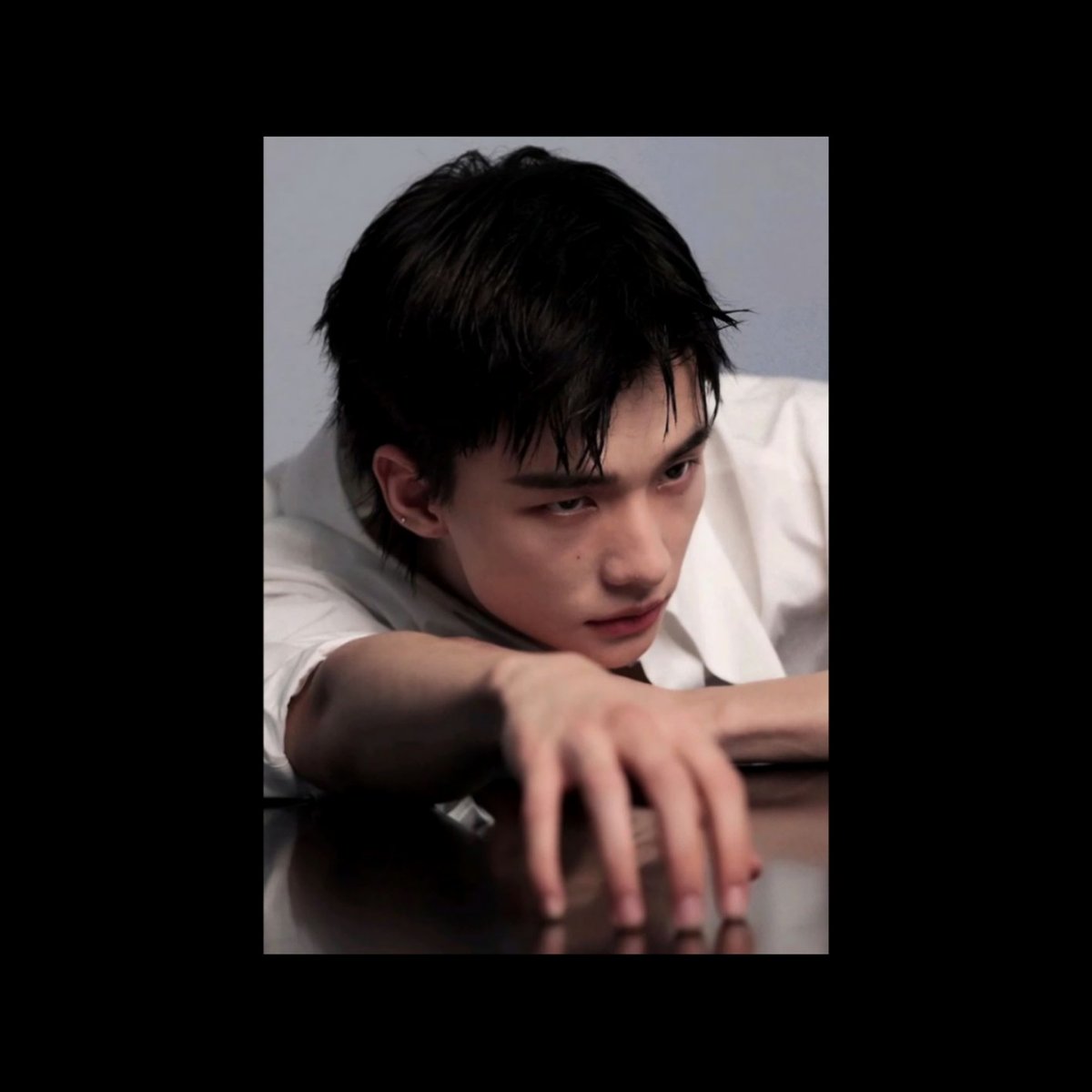 NOMERCYYMOVE's tweet image. ⠀⠀⠀⠀

  “𝘐 𝘥𝘰𝘯’𝘵 𝘣𝘦𝘭𝘰𝘯𝘨 𝘢𝘯𝘺𝘸𝘩𝘦𝘳𝘦; 𝘵𝘩𝘢𝘵’𝘴 
  𝘵𝘩𝘦 𝘵𝘳𝘶𝘦 𝘮𝘦𝘢𝘯𝘪𝘯𝘨 𝘰𝘧 𝘣𝘦𝘪𝘯𝘨 𝘩𝘶𝘮𝘢𝘯.”

⠀ ⠀⠀