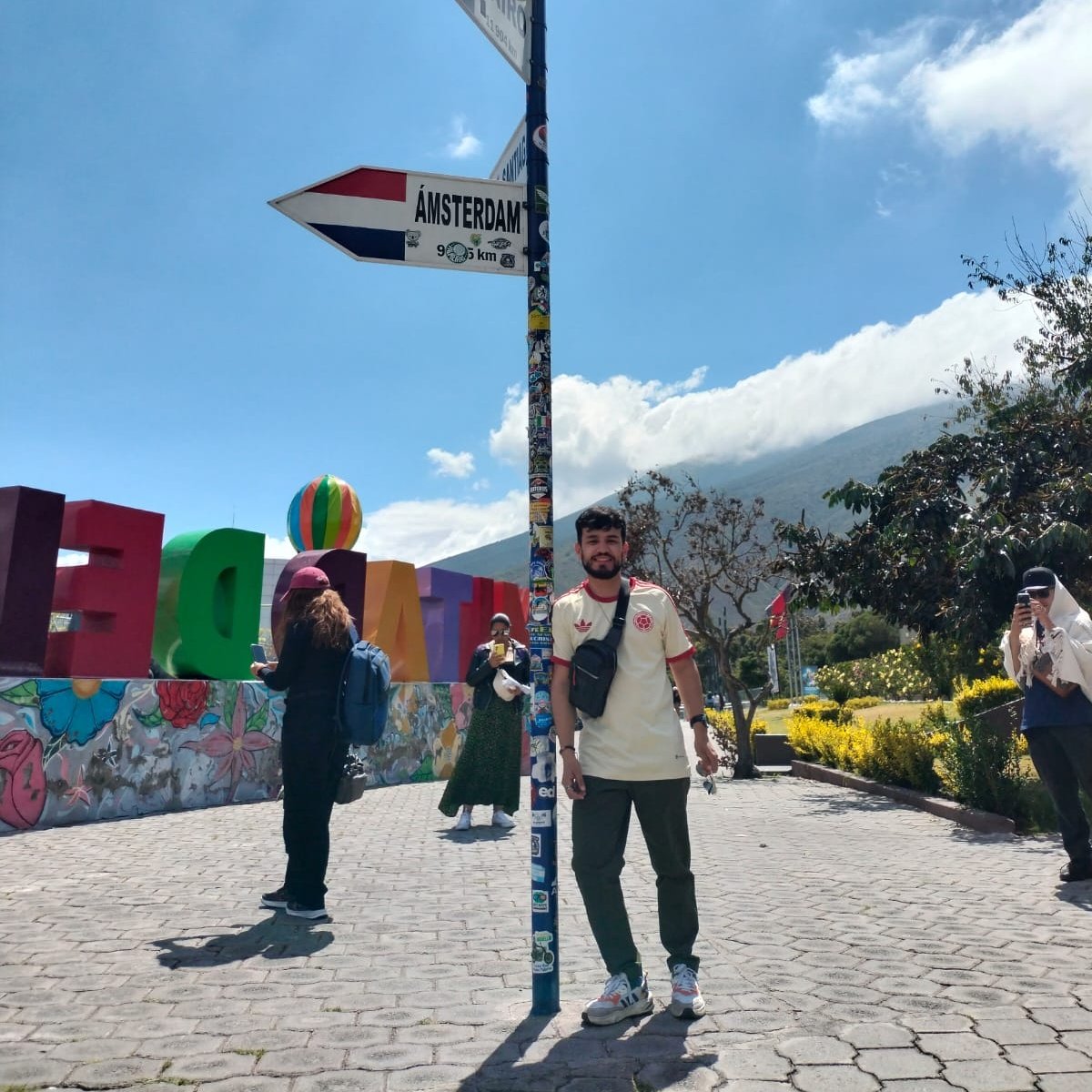 Luis911Sanchez's tweet photo. #NuevaFotoDePerfil https://t.co/wlA9mN38gq