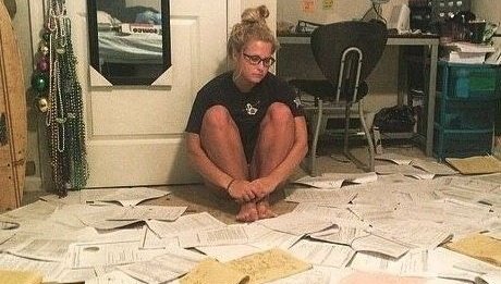 respiroappena_'s tweet image. chissà se sarò io a finire sta benedetta sessione o la sessione a finire me