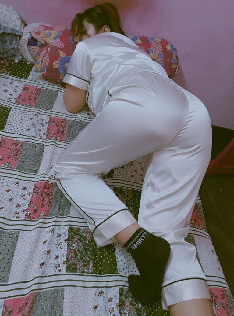 28Retep's tweet image. Aao Meri pyaas bjhao