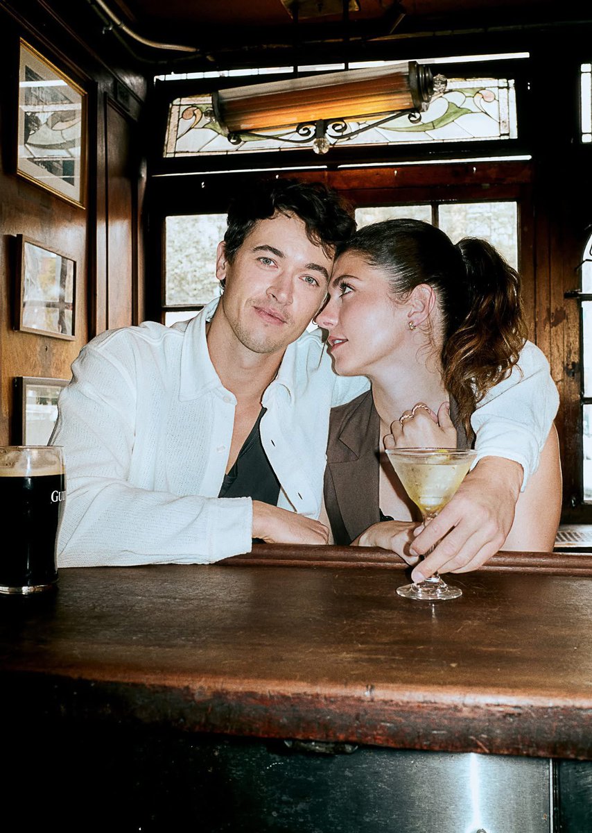 zeglianswiftie's tweet image. i’m obsessed with them stop