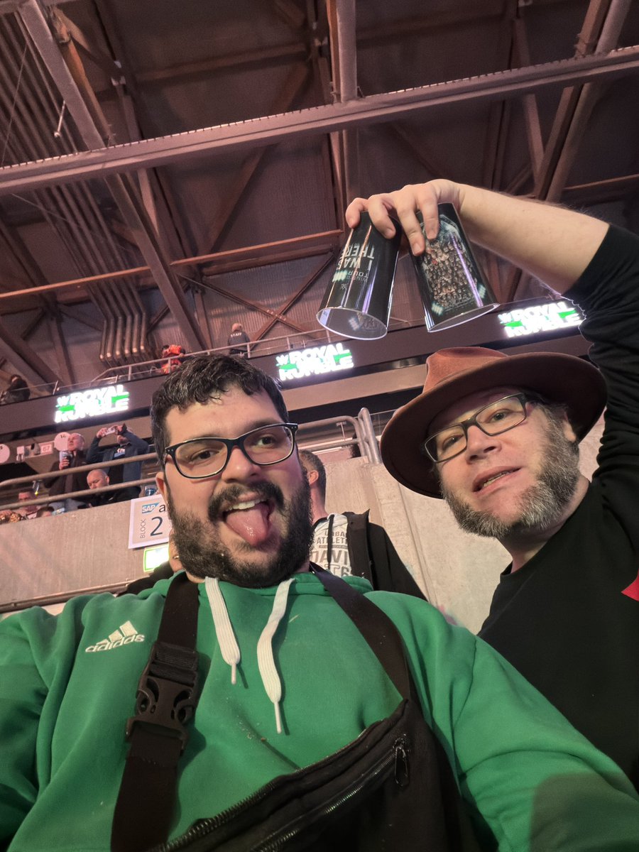 Berd95's tweet image. Wir haben Bock #WWEMannheim
Hackl, wenn du das siehst besuch uns bei den Rollstuhlplätzen @SebastianHackl