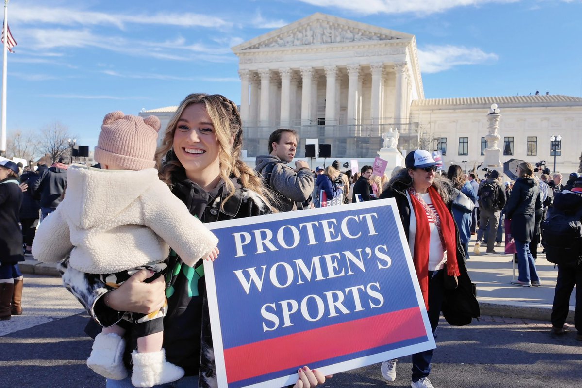 theisabelb's tweet image. For our daughters 🫶

So that she never has to share a locker room with a man.

So that her generation doesn’t define womanhood based on the ridiculous standard of “testosterone circulation” the ACLU is demanding.

So that she and her friends have an equal playing field for fun…