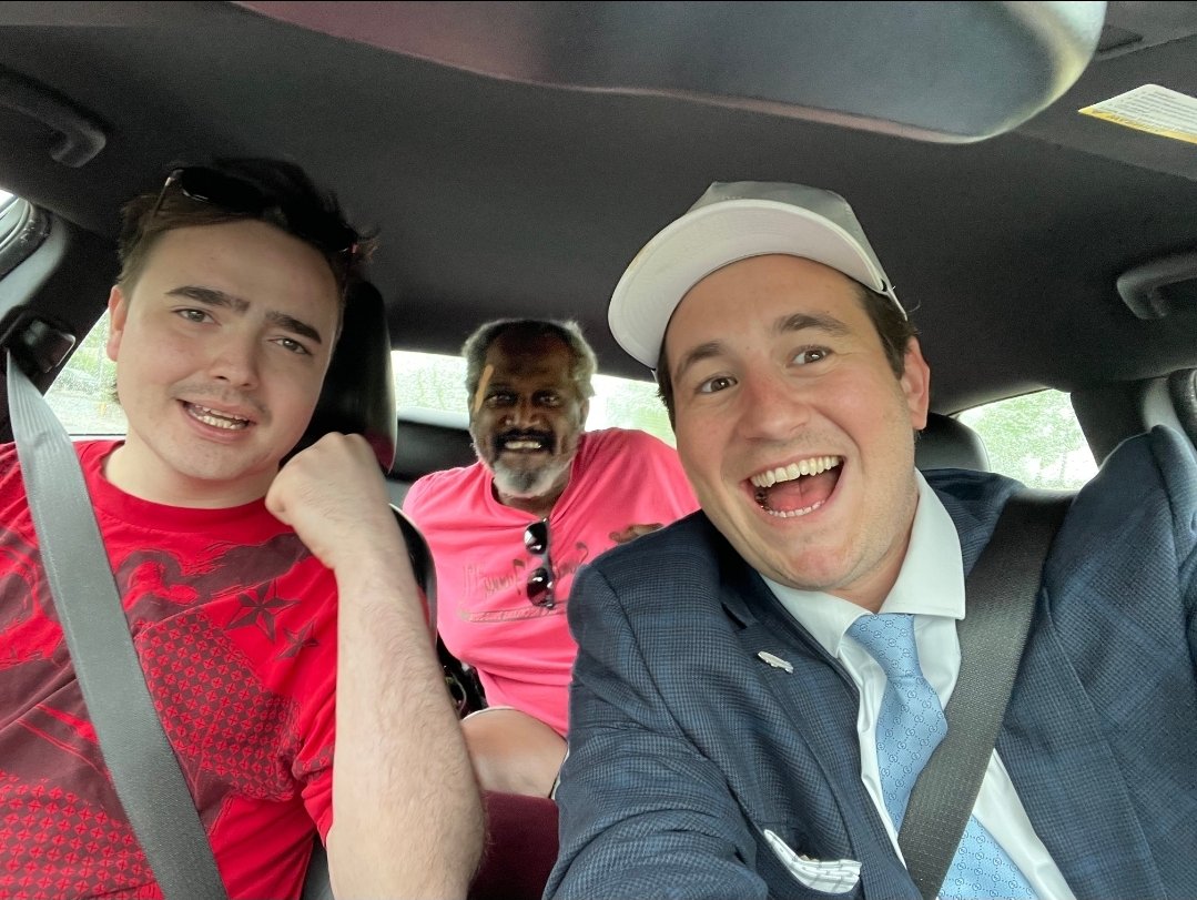 DequavisCandom's tweet image. 