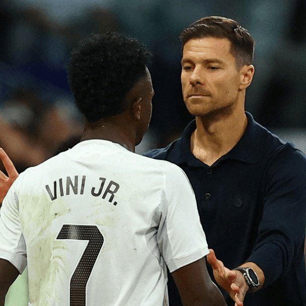 🚨🚨🚨⚠️ عــاجــل — الأثليتك ⚠️🚨🚨🚨

كان بعض لاعبي ريال مدريد غير راضين عن سفر الفريق إلى بيلباو قبل المباراة بيوم واحد. 

إذ أرادوا قضاء الليلة في مدريد، عندها حاول تشابي تهدئتهم ووعدهم بعطلة لمدة يومين إذا فازوا.

وفازوا بالمباراة 3-0.