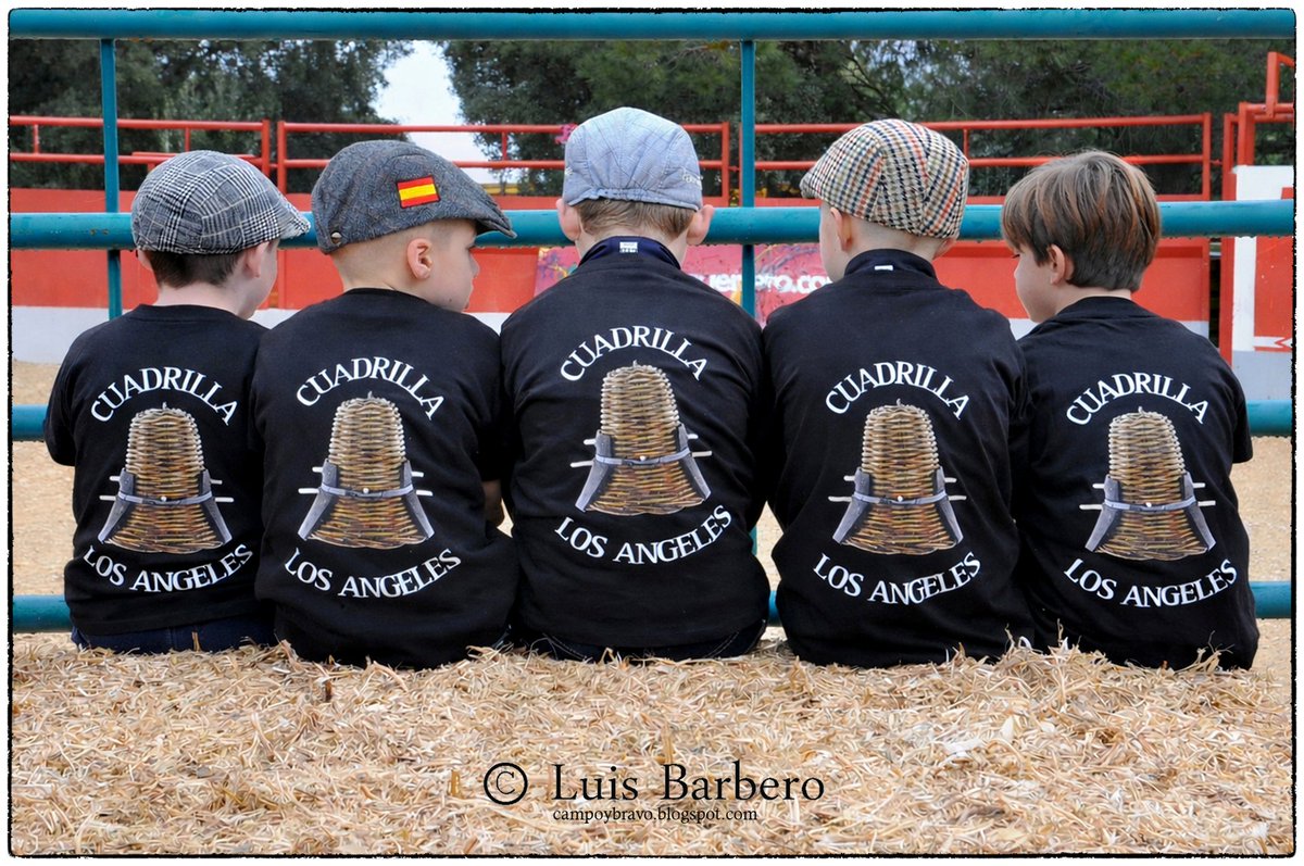 Los Ángeles: la juventud que conquista los roscaderos de Fuentes de Ebro campoybravo.blogspot.com/2026/01/los-an…