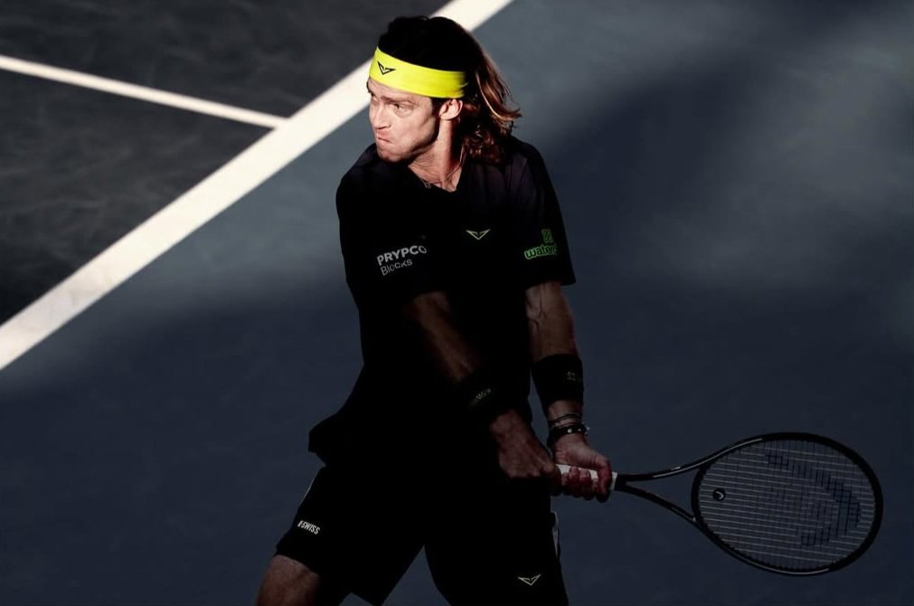 love the editing in these 
📸 | normal.snaps. hk