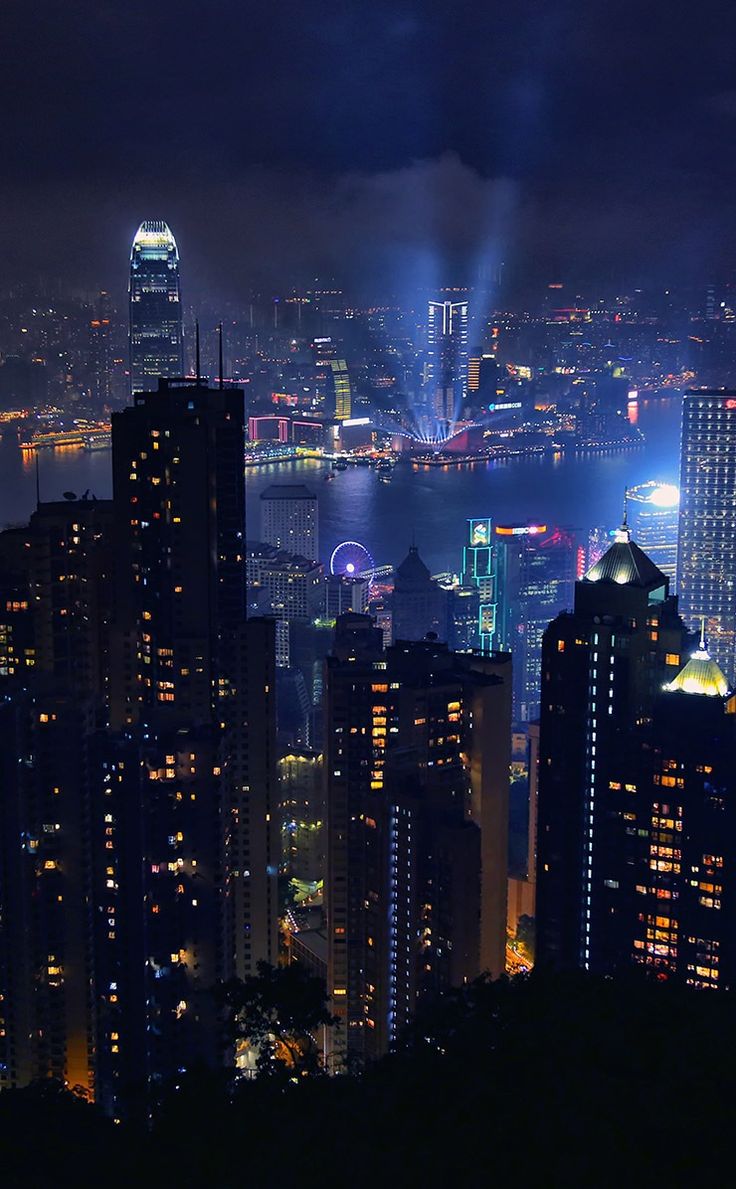 KingPablotz's tweet image. AVERAGE RENT FOR 1-BEDROOM (CITY CENTER):

1. 🇸🇬 Singapore — $2,853.34  
2. 🇭🇰 Hong Kong (China) — $2,285.60  
3. 🇨🇭 Switzerland — $2,070.34  
4. 🇱🇺 Luxembourg — $1,988.37  
5. 🇮🇪 Ireland — $1,768.99  
6. 🇺🇸 United States — $1,709.61  
7. 🇳🇱 Netherlands — $1,680.95  
8. 🇶🇦 Qatar…