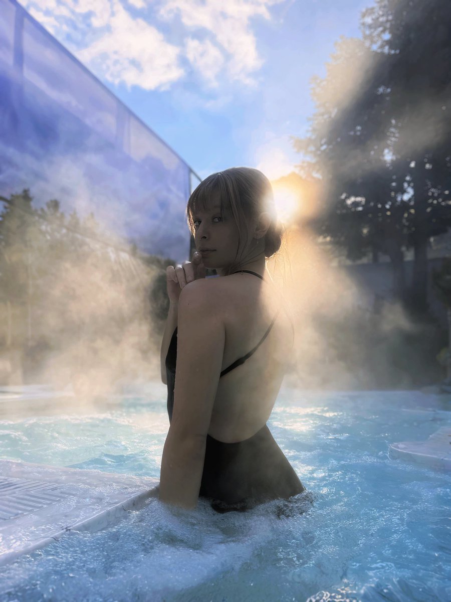 aurumimimi's tweet photo. (´｡• ᵕ •｡`) ♡ Winter birthday celebrations? Just found the secret. It was pure magic ✨ https://t.co/kSsKYr3ITe
