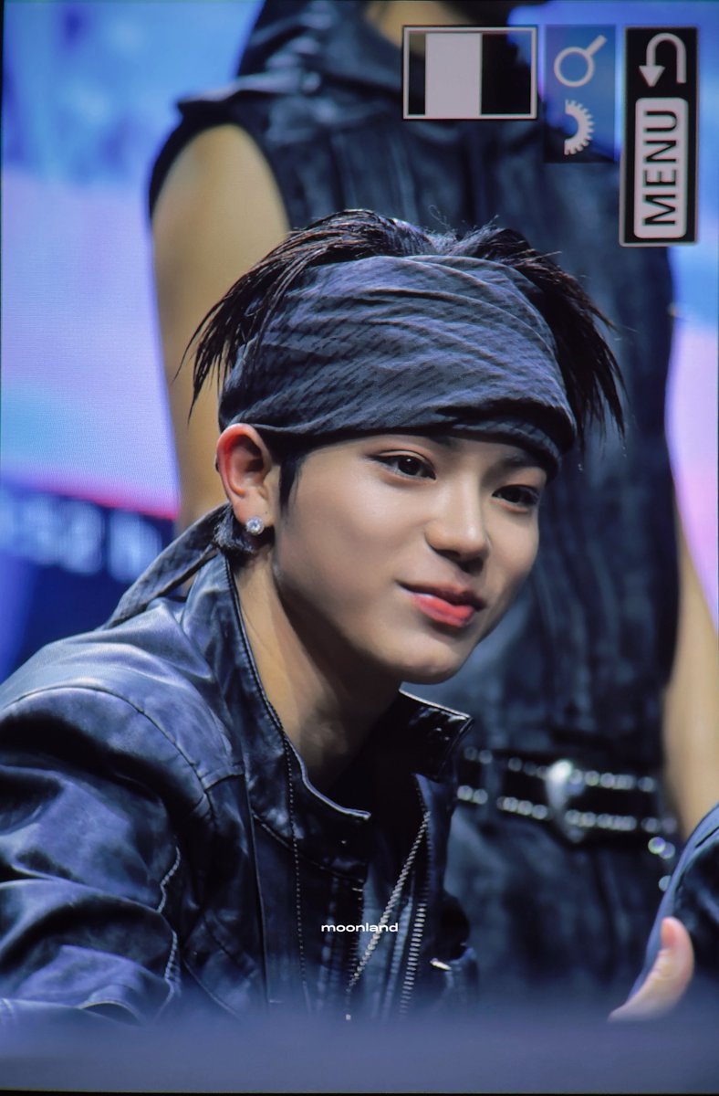 _moon_land's tweet image. 260113 데뷔 축하해 🖤

#오율 #OHYUL
#LNGSHOT #롱샷