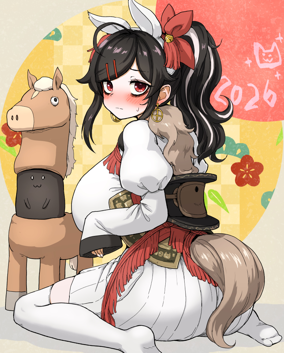 過去最高に遅刻した気がしますが年始の恥ずかしいコスプレです。今年は馬。