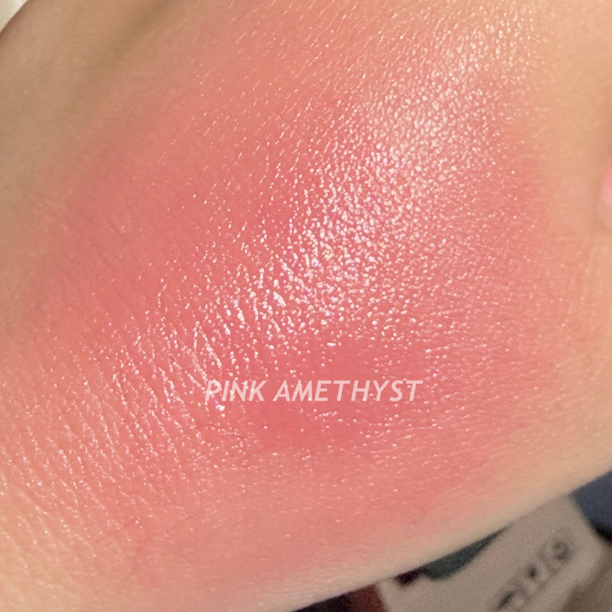 glowandchill's tweet image. Blush is a MUST! 😳💖

Pretty pink shade for an instant FRESH LOOK 💫