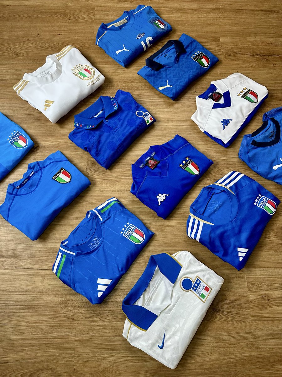 02年日韓W杯での イタリア代表 デル・ピエロの ユニフォームが ほしい🤣