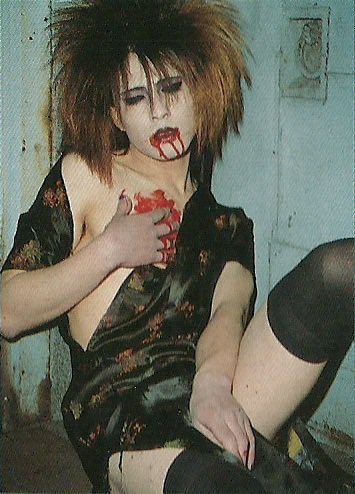 dixyaoi's tweet photo. @kinruikinoko I like when kote kei artists takes photos where they’re just . Fucking dead in a pool of blood it’s the coolest shit ever https://t.co/Zeszlu7T7K