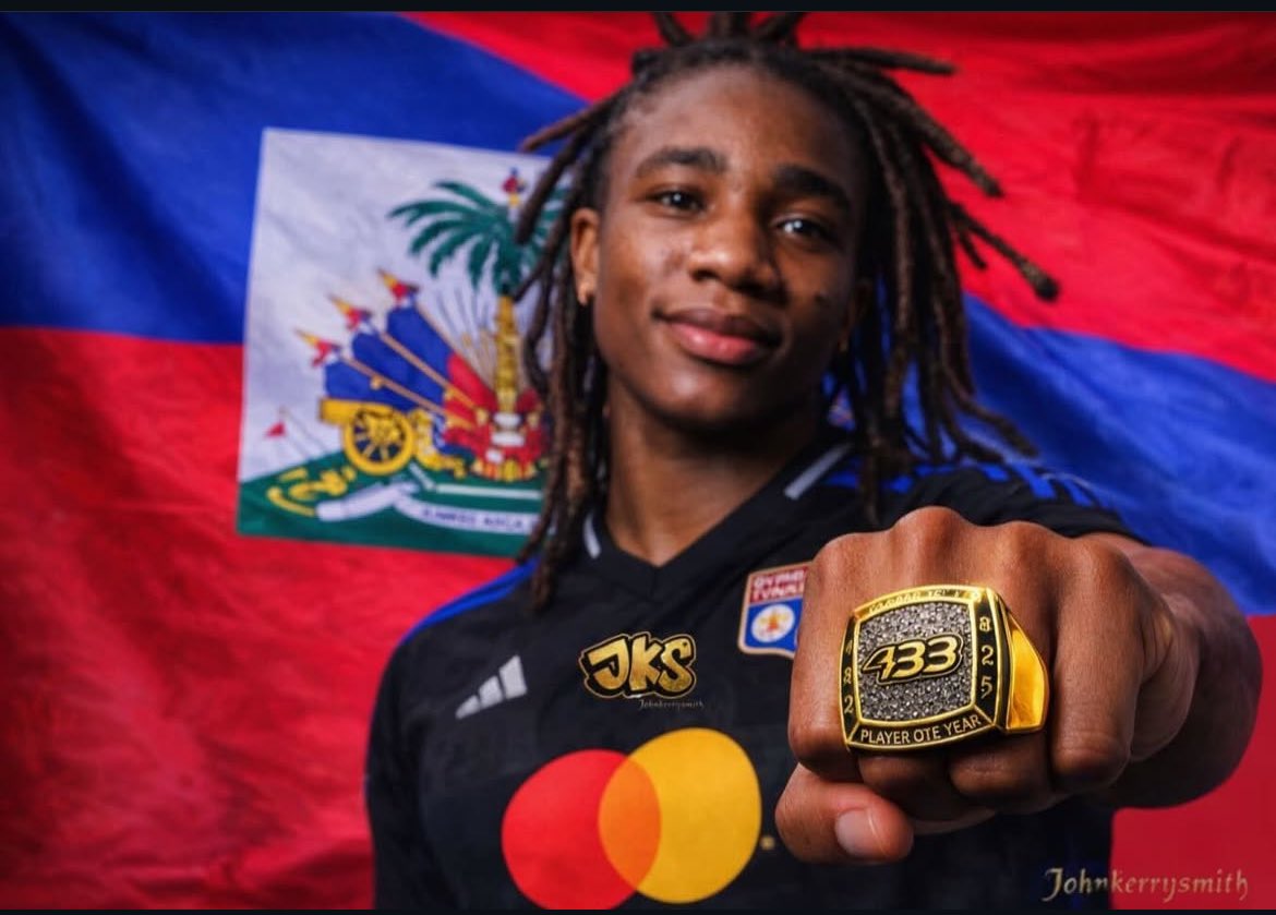 iamguivanel's tweet image. Fòk DUMORNAY kapab ouvri bouch li poul ka remèsye nou tou wi. M tap motive tout FANMIM ak pròch mwen, pou yo tal vote☑️! Fòk misye fèm santi li apresye kouraj m tap bal la. Konbyen jou pase, mnm yon story misye pa fè poul remèsye okenn nan nou ki tap motive pou li. M pa rnmn sa…