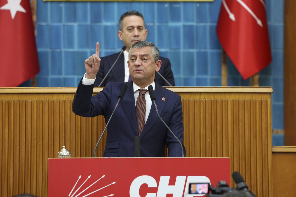 SelmaKavaf's tweet photo. TBMM’de; Akhisar Belediye Başkanımız Ekrem Kayserili, Alaşehir Belediye Başkanımız Ahmet Öküzcüoğlu, Akhisar İlçe Başkanımız Hayriye Hacet, Akhisar Kadın Kolları Başkanımız Yıldız Polat ve değerli yönetimini ağırladık.

Emeklilerimizin geniş katılım sağladığı haftalık grup toplantımızda, Genel Başkanımız Sayın Özgür Özel’in ülke gündemine dair değerlendirmelerini dinledik.