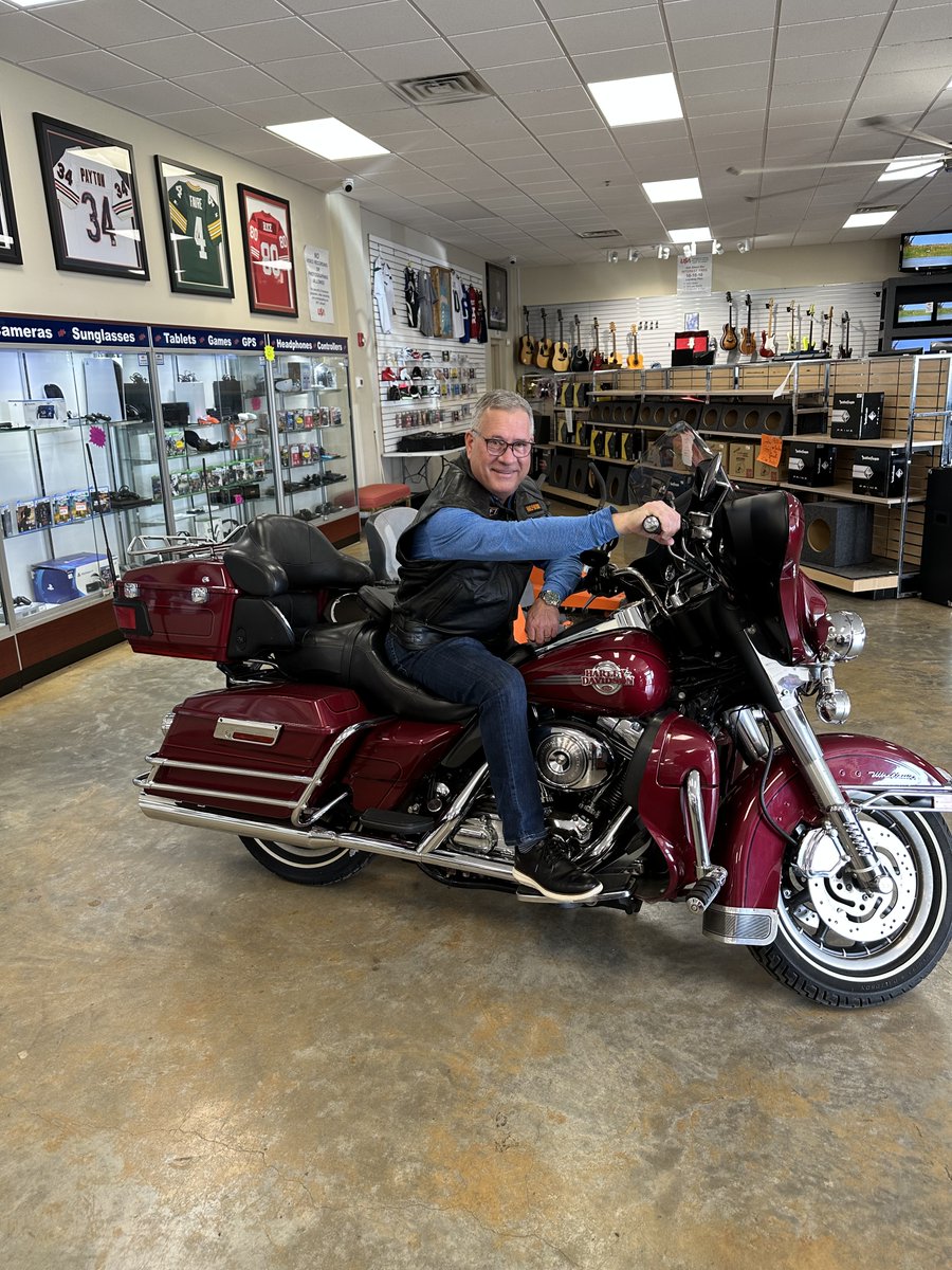 USA Pawn of MS tweet media