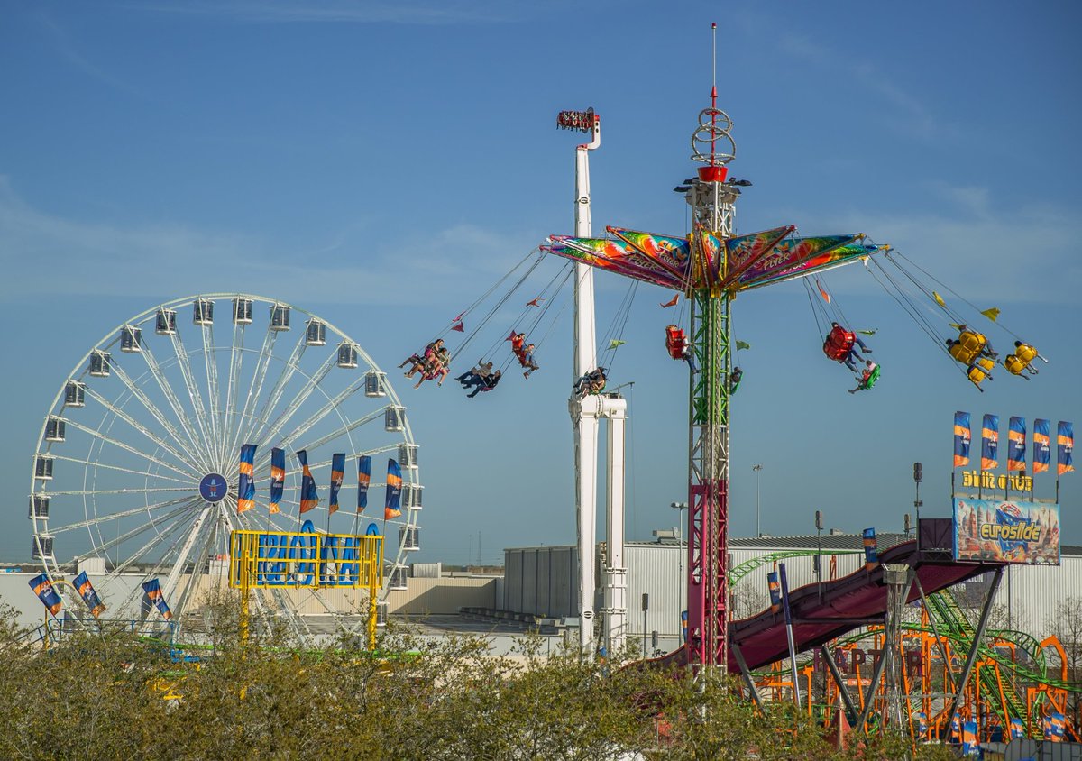 rcsfun's tweet image. The #rcsfun midway comes to life in just 44 days!

Our first stop begins with the World’s Championship Bar-B-Que Contest at Rodeo Houston!