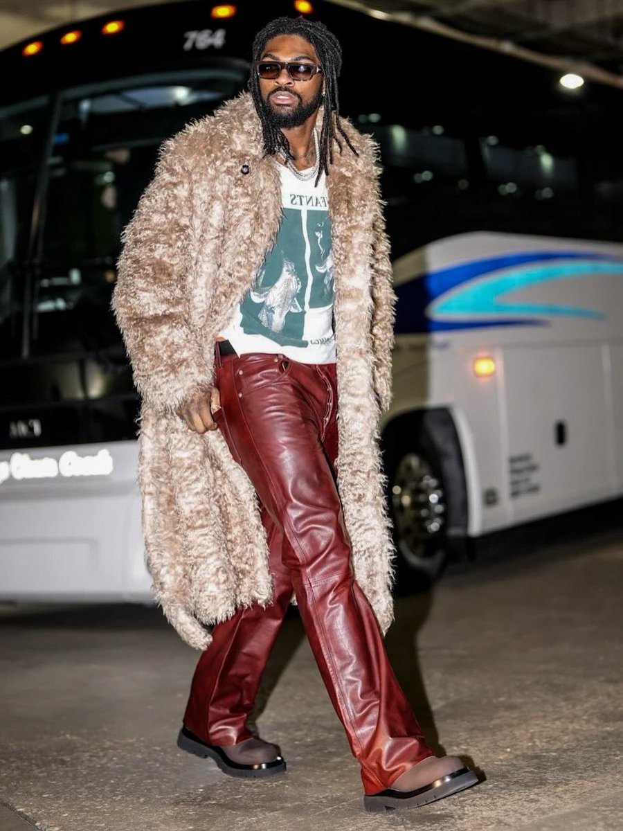UpscaleHype's tweet image. Trevon Diggs arriving for the @packers vs @chicagobears wildcard playoff game.