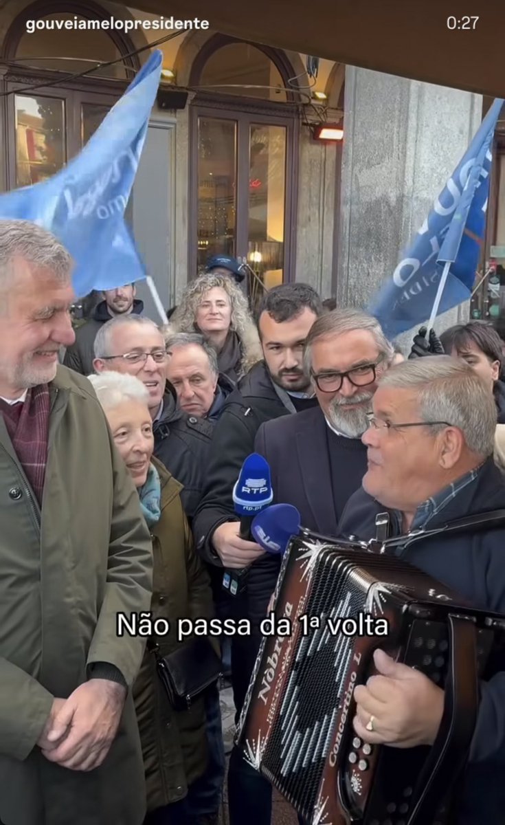 _serjocas's tweet photo. Este print fascina-me. 🤣

Bela música. 🎶 https://t.co/QUA7StWJ4w