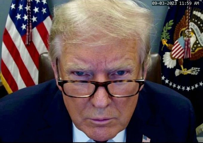 >libertarianie 
>żyja dla ideału panstwa