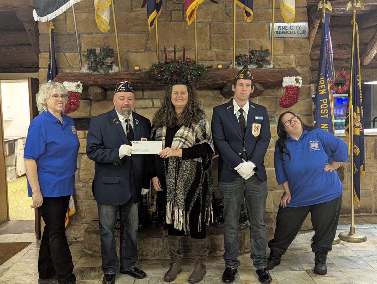 TCINS's tweet image. 🥳Patricia is starting out the new year in the best way with the Pine City VFW Post 4258 by presenting them with a $250 End of Year bonus from our Recommendation Program!  Thank you for all your recommendations, it's because of all of you that we can continue to do this!  😁