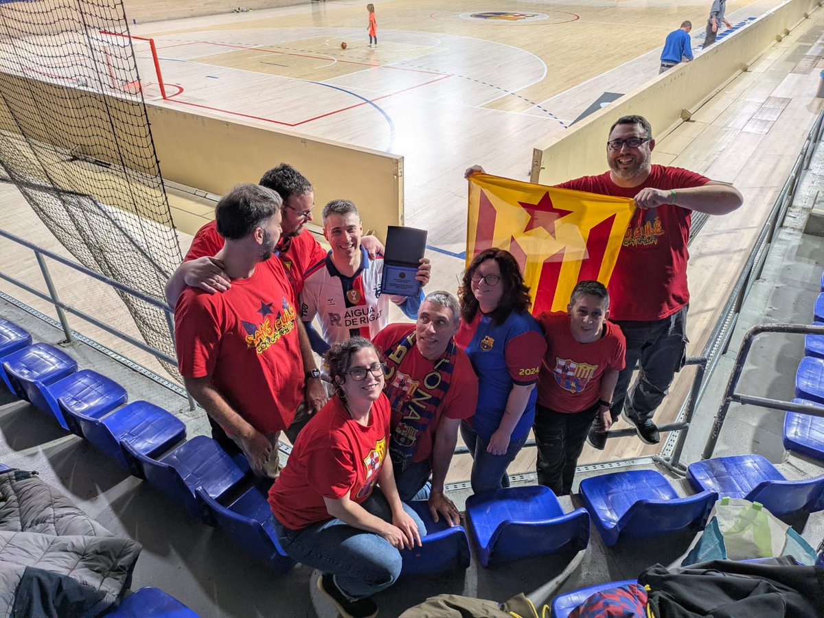 sangculeoficial's tweet image. Ahir va ser una tarda de retrobaments al Palau!
Matias Pascual un dels nostres per sempre💙❤️