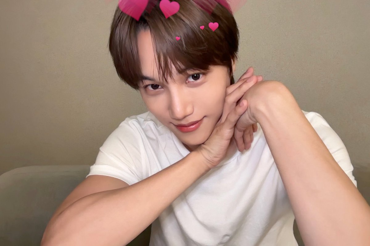 🎂 𝑯𝑨𝑷𝑷𝒀 𝑲𝑨𝑰 𝑫𝑨𝒀 🎂

종인이와 함께하는 햅삐 카탄절❣️
생일 축하해 종인아🐻💛

#안녕하세요_카이_생일입니다 
#TODAY_IS_KAIDAY #카이 #KAI