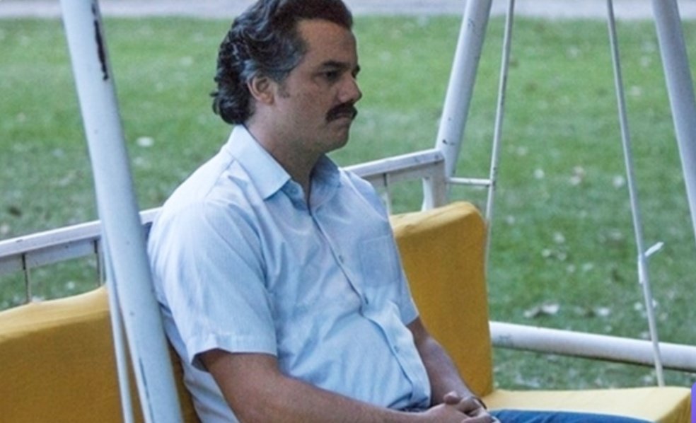 AmberRayz's tweet image. I can't believe i used to think i was stressed in high school