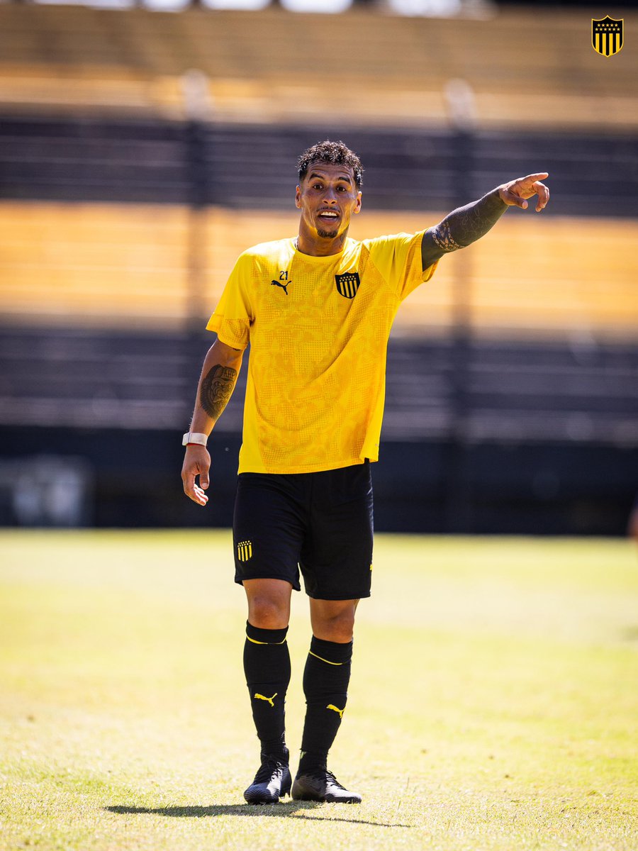 OficialCAP's tweet image. Final de la práctica (50 minutos).

Peñarol 1-2 Independiente

17’ Leo Fernández 1-0
41’ Juan Fedorco 1-1
50’ Ignacio Malcorra 1-2

Cambios:
25’ Sebastián Britos x Aguerre 
25’ Eduardo Darias x Alegre 
25’ Facundo Batista x Muhlethaler
25’ Matías Arezo x Hernández