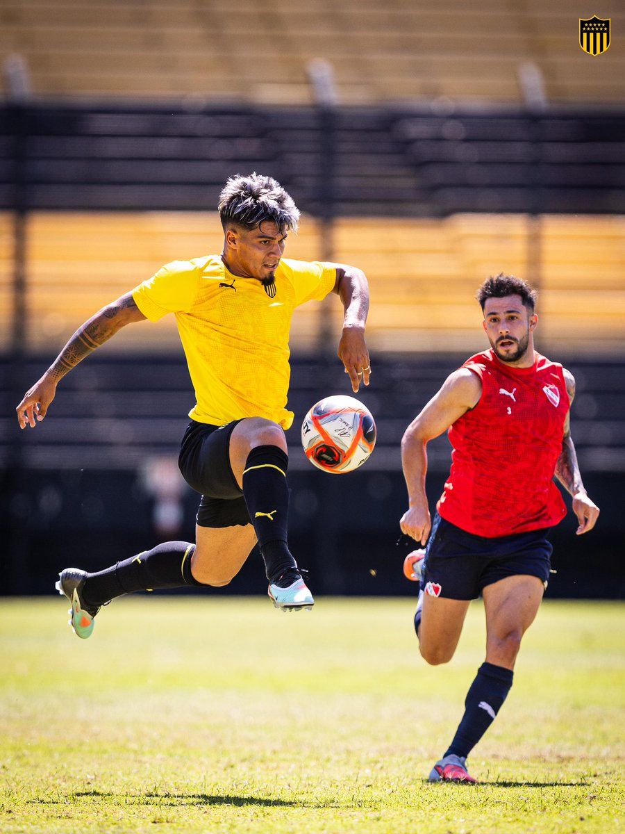 OficialCAP's tweet image. Final de la práctica (50 minutos).

Peñarol 1-2 Independiente

17’ Leo Fernández 1-0
41’ Juan Fedorco 1-1
50’ Ignacio Malcorra 1-2

Cambios:
25’ Sebastián Britos x Aguerre 
25’ Eduardo Darias x Alegre 
25’ Facundo Batista x Muhlethaler
25’ Matías Arezo x Hernández